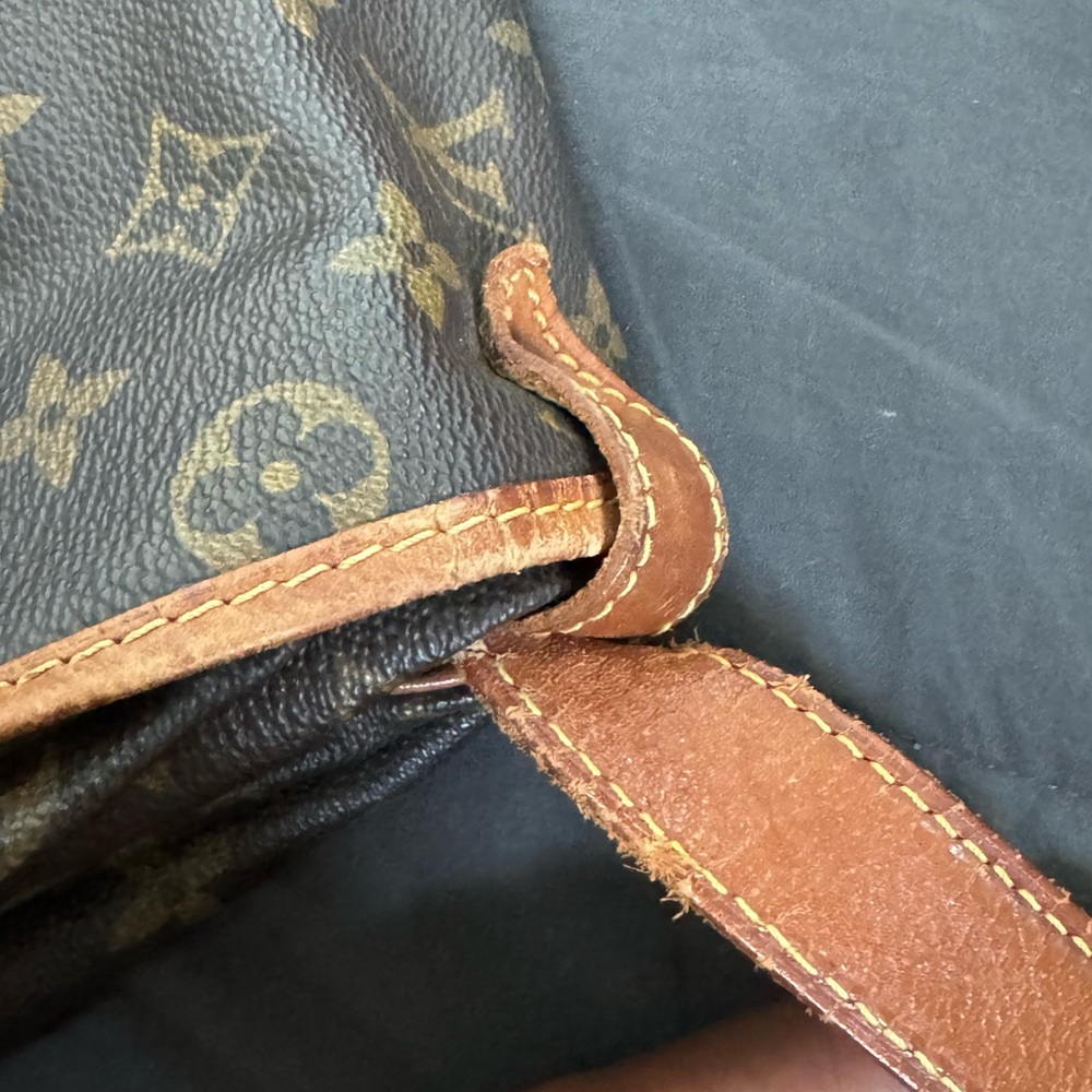 Authentic double sided saddle bag Louis Vuitton Bag - Picture 9 of 12
